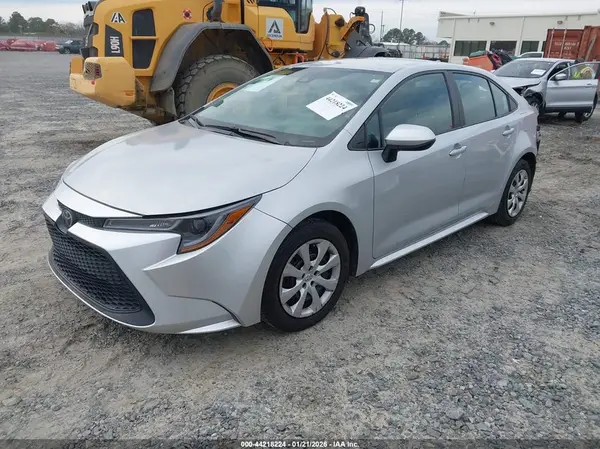 5YFEPMAE4NP379469 2022 TOYOTA COROLLA - Image 2