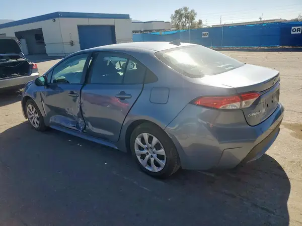 5YFEPMAE4NP379925 2022 TOYOTA COROLLA - Image 2