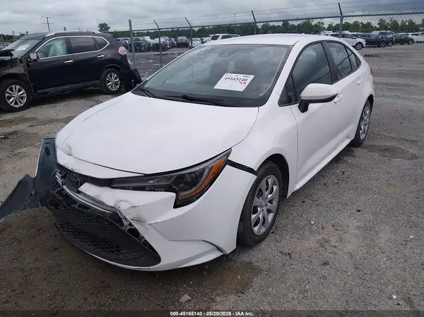 5YFEPMAE4NP381142 2022 TOYOTA COROLLA - Image 2