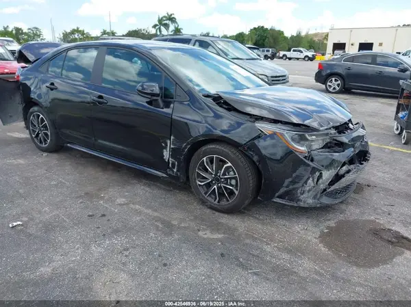 5YFEPMAE4NP381724 2022 TOYOTA COROLLA - Image 1