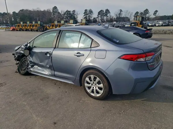 5YFEPMAE4NP384087 2022 TOYOTA COROLLA - Image 2