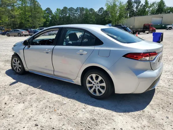 5YFEPMAE4NP384719 2022 TOYOTA COROLLA - Image 2