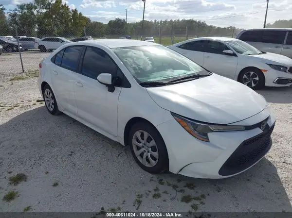 5YFEPMAE4NP392206 2022 TOYOTA COROLLA - Image 1