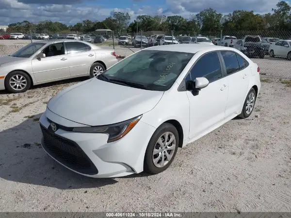 5YFEPMAE4NP392206 2022 TOYOTA COROLLA - Image 2