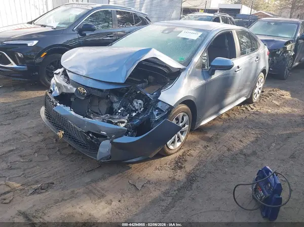 5YFEPMAE5MP163676 2021 TOYOTA COROLLA - Image 2