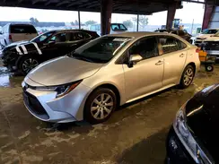 5YFEPMAE5MP165573 2021 TOYOTA COROLLA