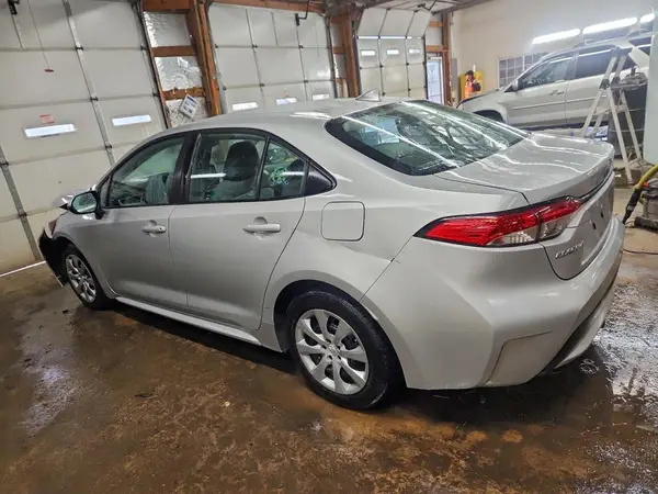 5YFEPMAE5MP172765 2021 TOYOTA COROLLA - Image 2