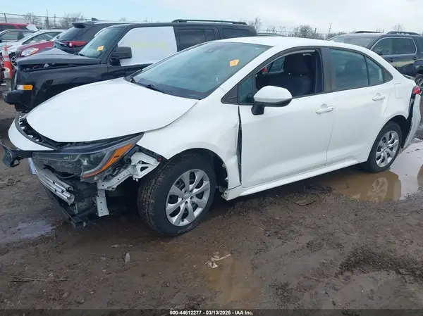 5YFEPMAE5MP175715 2021 TOYOTA COROLLA - Image 2