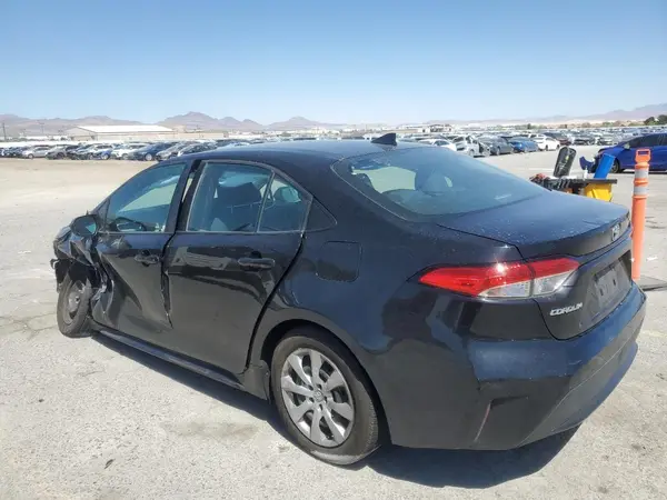 5YFEPMAE5MP179862 2021 TOYOTA COROLLA - Image 2