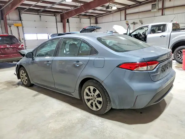 5YFEPMAE5MP180607 2021 TOYOTA COROLLA - Image 2