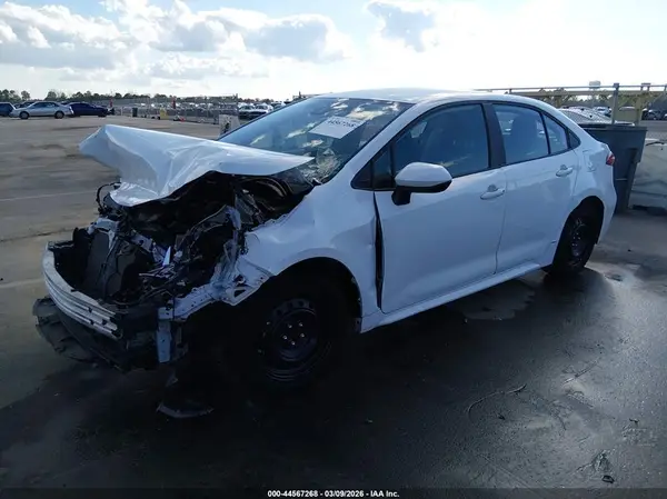 5YFEPMAE5MP181482 2021 TOYOTA COROLLA - Image 2