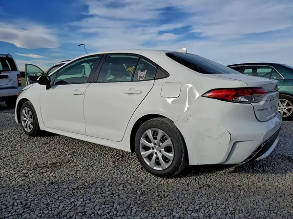 5YFEPMAE5MP185631 2021 TOYOTA COROLLA - Image 2