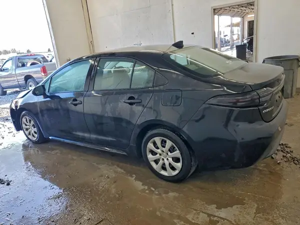 5YFEPMAE5MP210818 2021 TOYOTA COROLLA - Image 2