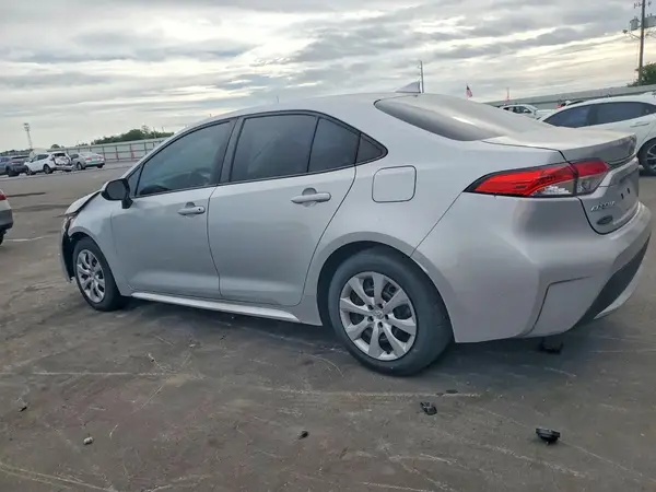 5YFEPMAE5MP215629 2021 TOYOTA COROLLA - Image 2