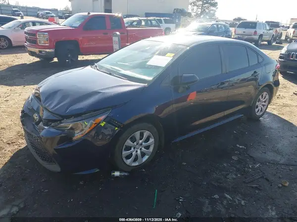 5YFEPMAE5MP224931 2021 TOYOTA COROLLA - Image 2