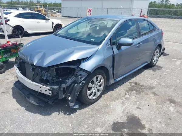 5YFEPMAE5MP241261 2021 TOYOTA COROLLA - Image 2