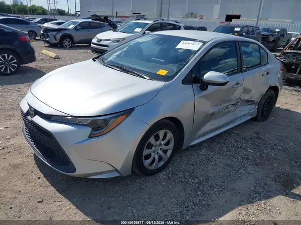 5YFEPMAE5MP243964 2021 TOYOTA COROLLA - Image 2
