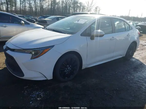 5YFEPMAE5MP246895 2021 TOYOTA COROLLA - Image 2