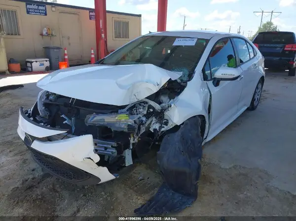 5YFEPMAE5MP253569 2021 TOYOTA COROLLA - Image 2