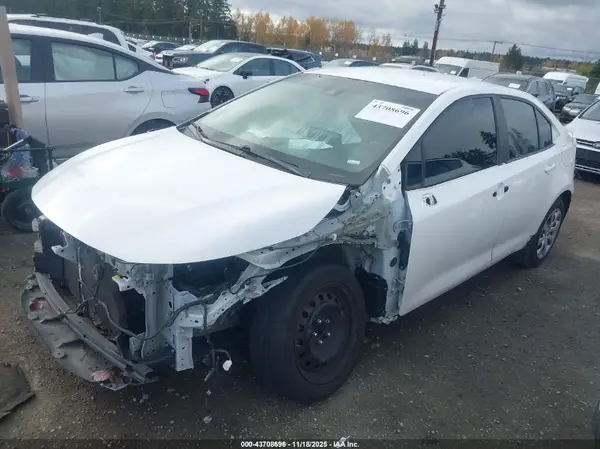 5YFEPMAE5MP259887 2021 TOYOTA COROLLA - Image 2