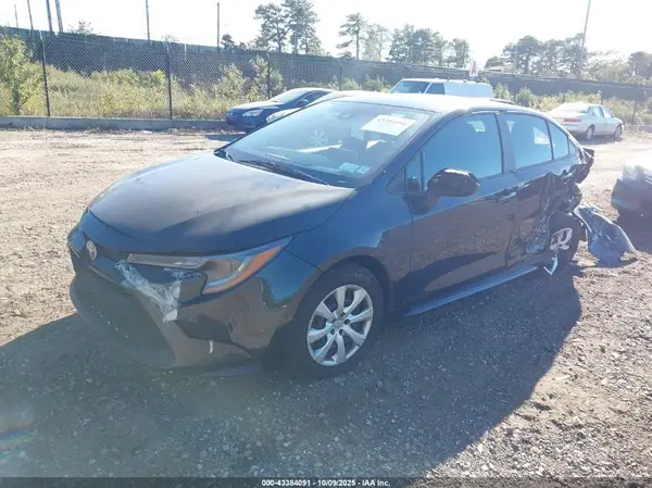 5YFEPMAE5MP269559 2021 TOYOTA COROLLA - Image 2