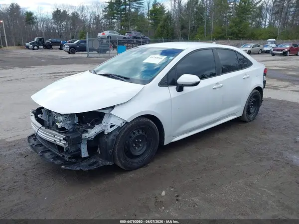 5YFEPMAE5NP272849 2022 TOYOTA COROLLA - Image 2