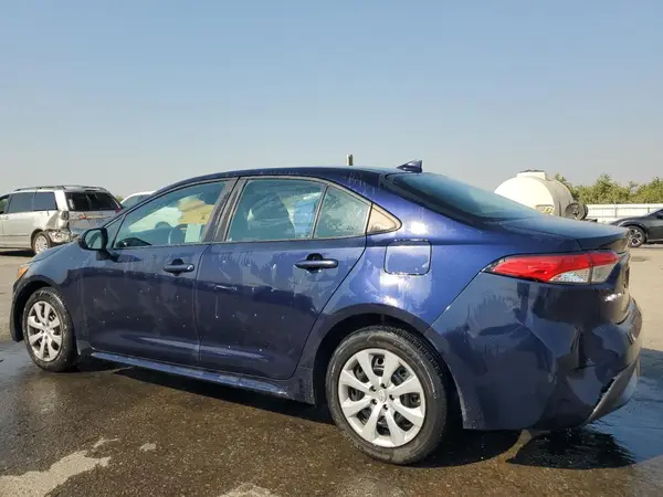 5YFEPMAE5NP276805 2022 TOYOTA COROLLA - Image 2