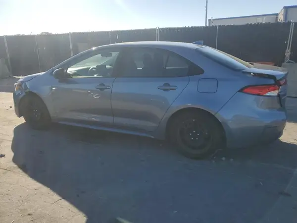 5YFEPMAE5NP281602 2022 TOYOTA COROLLA - Image 2