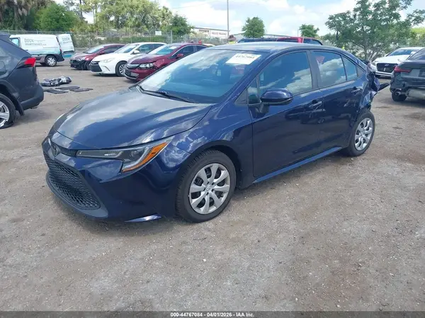 5YFEPMAE5NP284502 2022 TOYOTA COROLLA - Image 2