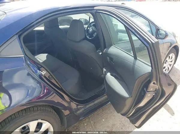 5YFEPMAE5NP284502 2022 TOYOTA COROLLA - Image 8