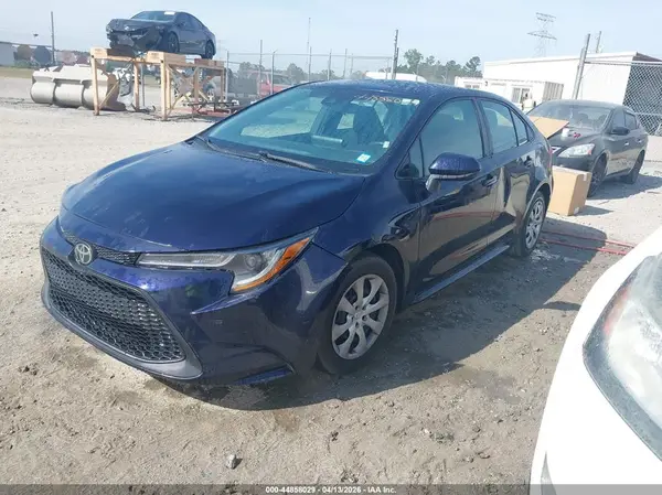 5YFEPMAE5NP288100 2022 TOYOTA COROLLA - Image 2