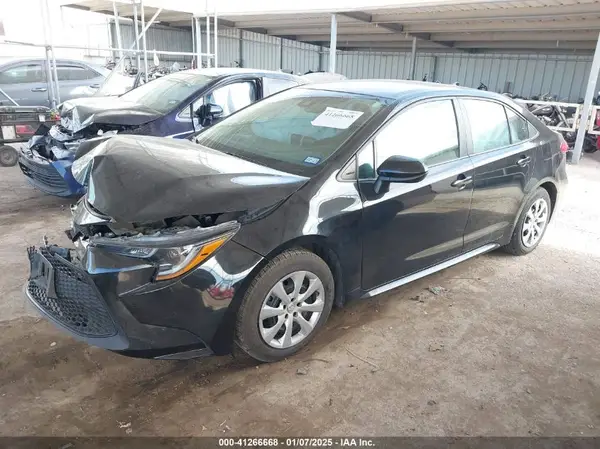 5YFEPMAE5NP293300 2022 TOYOTA COROLLA - Image 2