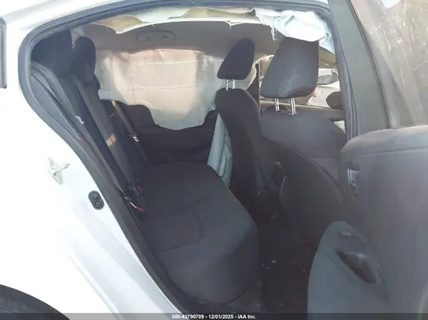 5YFEPMAE5NP293670 2022 TOYOTA COROLLA - Image 8