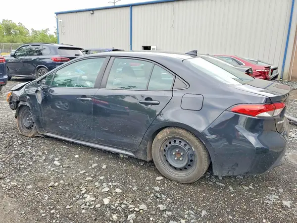 5YFEPMAE5NP295631 2022 TOYOTA COROLLA - Image 2
