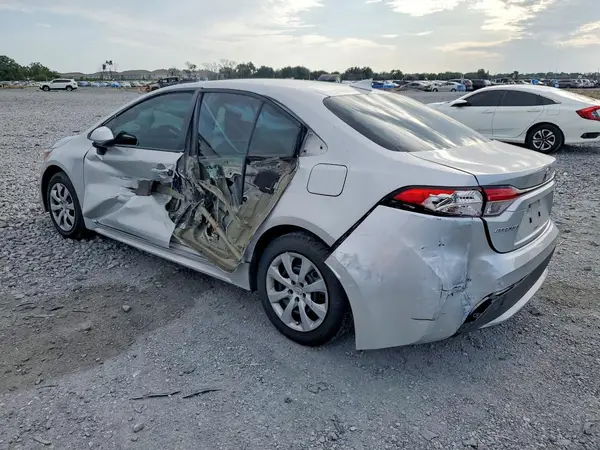 5YFEPMAE5NP298528 2022 TOYOTA COROLLA - Image 2