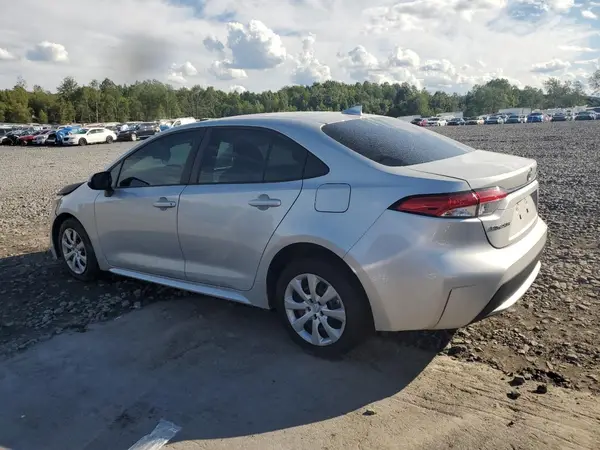 5YFEPMAE5NP301394 2022 TOYOTA COROLLA - Image 2