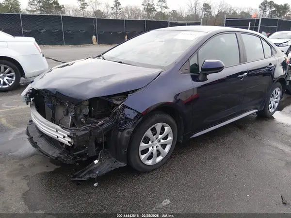 5YFEPMAE5NP304022 2022 TOYOTA COROLLA - Image 2