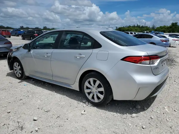5YFEPMAE5NP310760 2022 TOYOTA COROLLA - Image 2