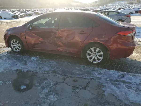 5YFEPMAE5NP315795 2022 TOYOTA COROLLA - Image 2
