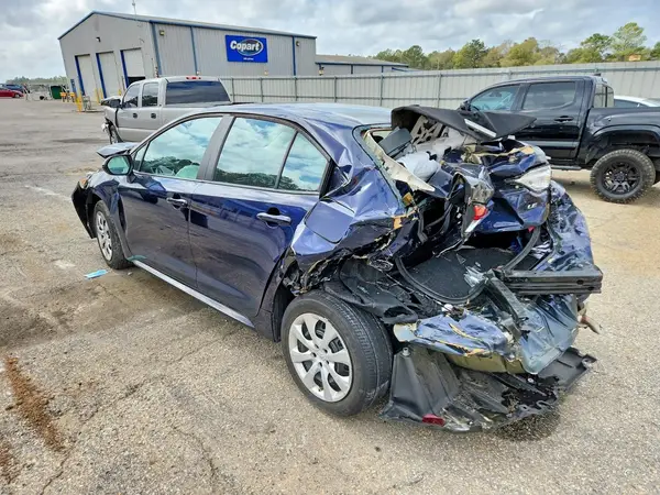 5YFEPMAE5NP327025 2022 TOYOTA COROLLA - Image 2