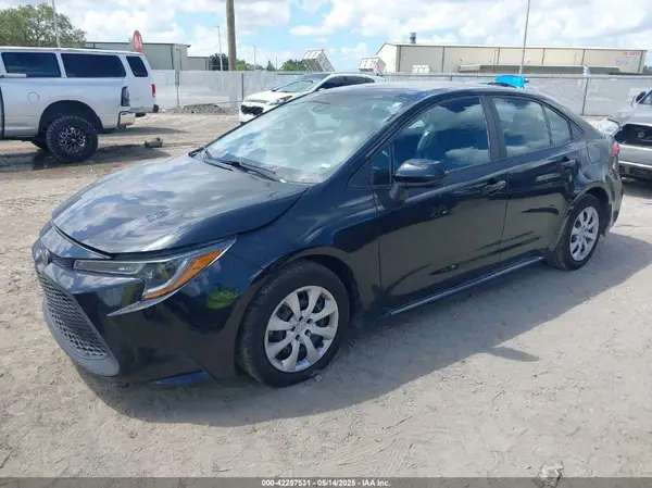 5YFEPMAE5NP332337 2022 TOYOTA COROLLA - Image 2