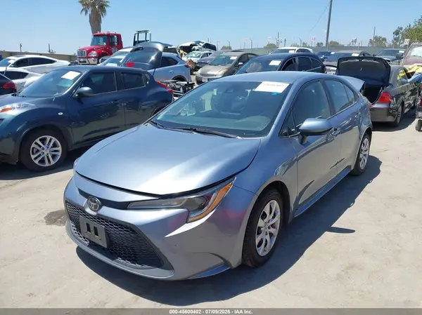 5YFEPMAE5NP339501 2022 TOYOTA COROLLA - Image 2
