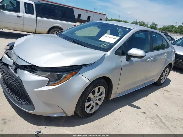 5YFEPMAE5NP342608 2022 TOYOTA COROLLA - Image 2