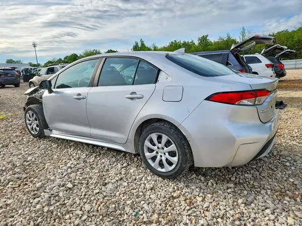5YFEPMAE5NP342947 2022 TOYOTA COROLLA - Image 2