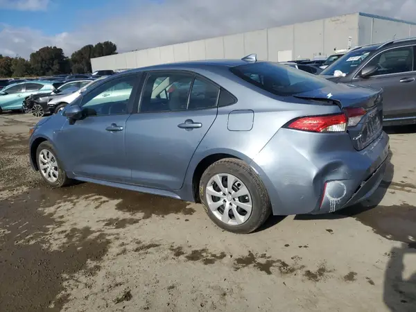 5YFEPMAE5NP354595 2022 TOYOTA COROLLA - Image 2