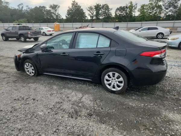 5YFEPMAE5NP368772 2022 TOYOTA COROLLA - Image 2
