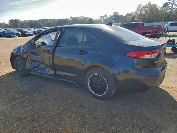 5YFEPMAE5NP369646 2022 TOYOTA COROLLA - Image 2