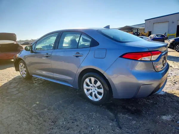 5YFEPMAE5NP369730 2022 TOYOTA COROLLA - Image 2