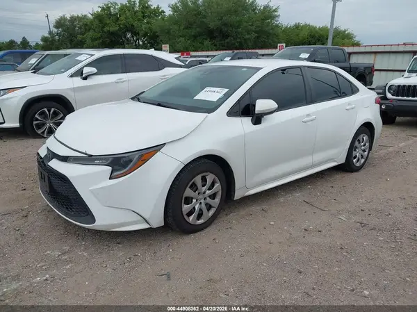 5YFEPMAE5NP372370 2022 TOYOTA COROLLA - Image 2
