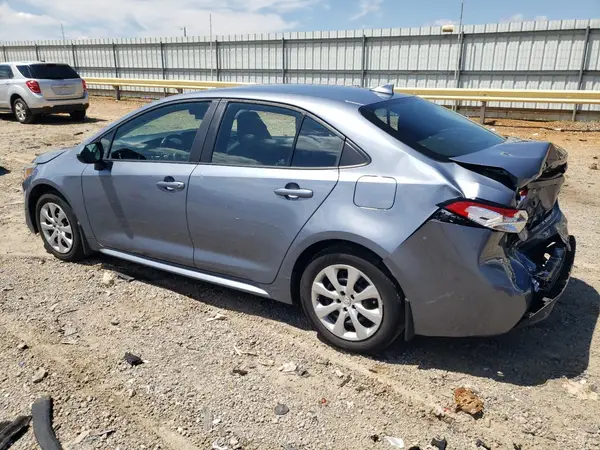 5YFEPMAE5NP379609 2022 TOYOTA COROLLA - Image 2